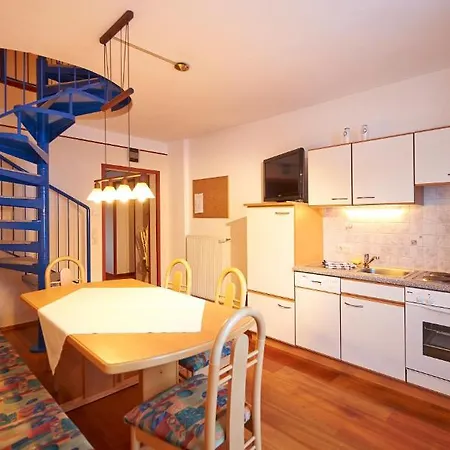 بيت ضيافة Gaestehaus Emmi