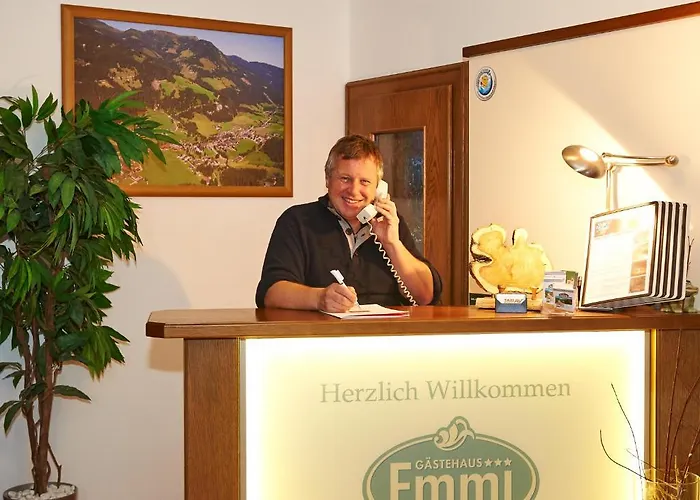 Gaestehaus Emmi Guest house Kleinarl